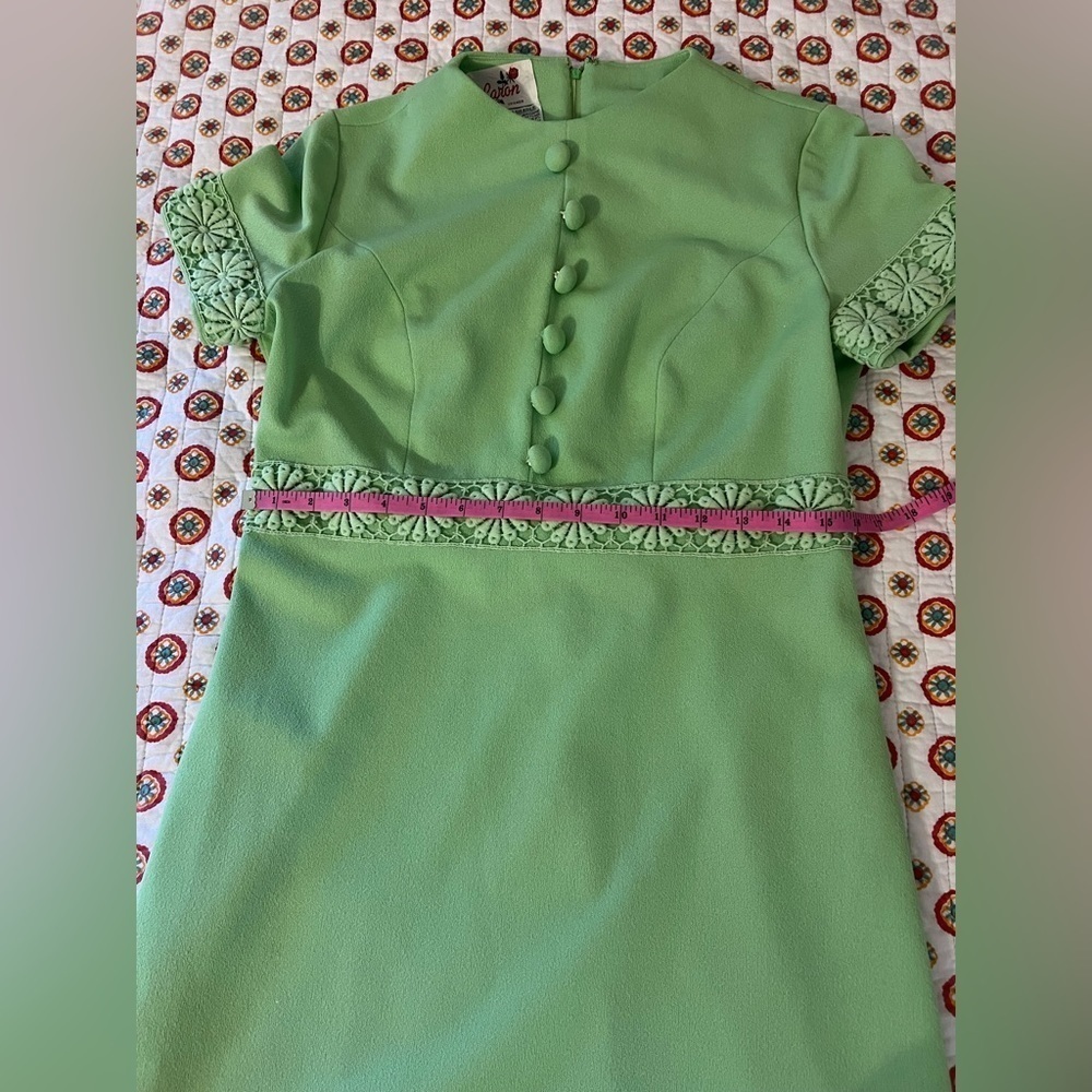 EUC Vintage 60s Green Floral Lace Boat Neck Midi Mod Dress Size Medium - Picture 7 of 8